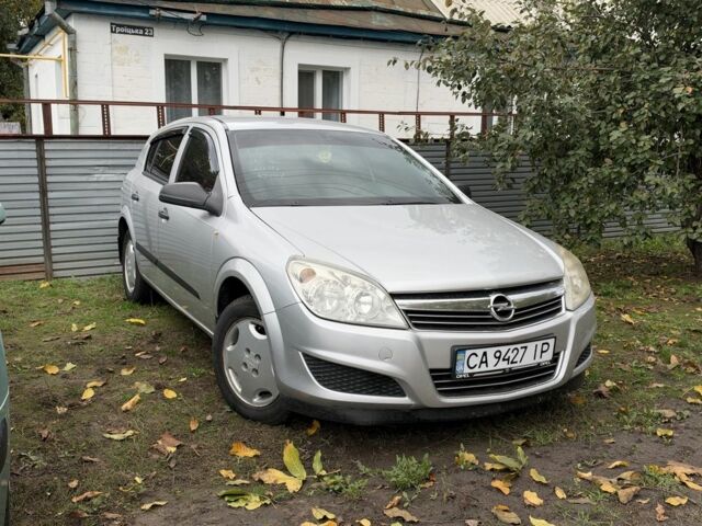 Сірий Опель Астра, об'ємом двигуна 1.4 л та пробігом 180 тис. км за 3610 $, фото 1 на Automoto.ua