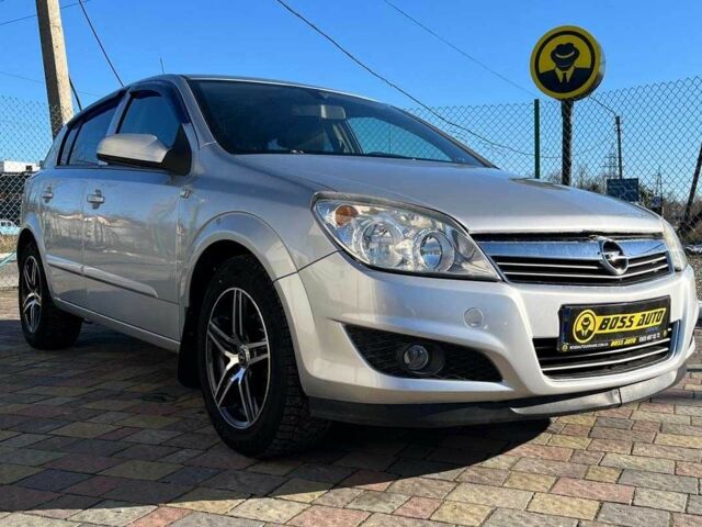 Серый Опель Астра, объемом двигателя 1.6 л и пробегом 207 тыс. км за 4900 $, фото 1 на Automoto.ua