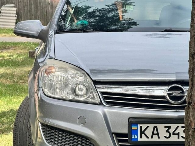 Сірий Опель Астра, об'ємом двигуна 1.6 л та пробігом 158 тис. км за 4750 $, фото 1 на Automoto.ua