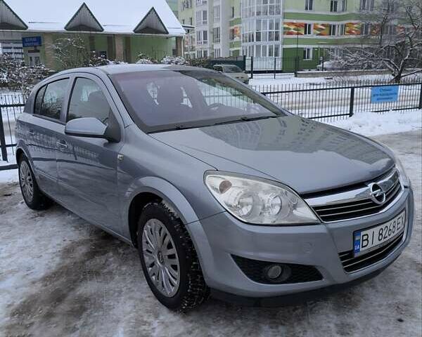 Серый Опель Астра, объемом двигателя 1.8 л и пробегом 201 тыс. км за 5700 $, фото 1 на Automoto.ua