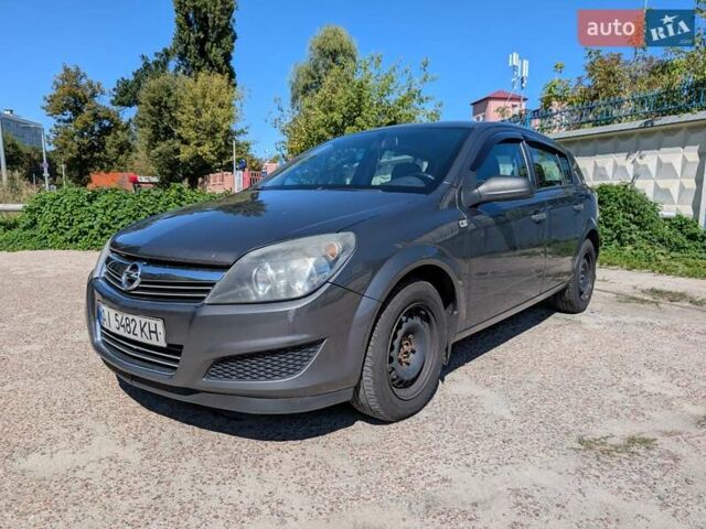 Опель Астра 2009 в Киеве на Automoto.ua Серый Опель Астра, объемом двигателя 1.25 л и пробегом 380 тыс. км за 4700 $, фото 1 на Automoto.ua