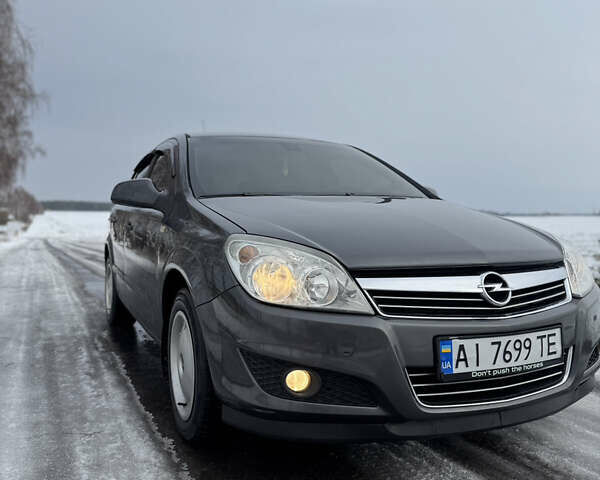 Сірий Опель Астра, об'ємом двигуна 1.7 л та пробігом 272 тис. км за 6000 $, фото 1 на Automoto.ua