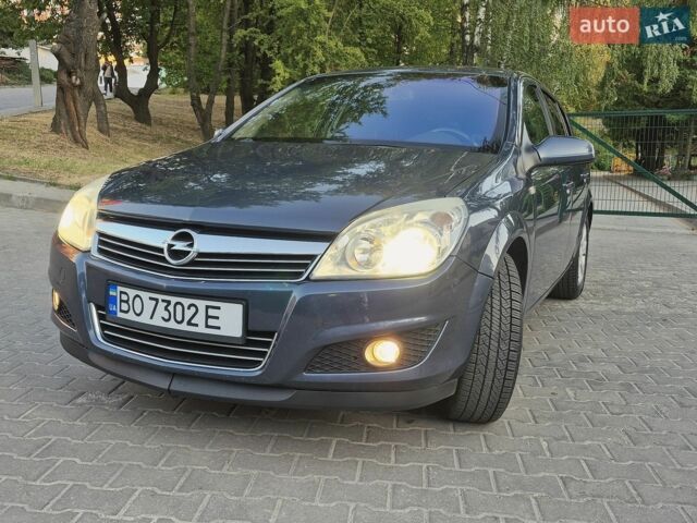 Серый Опель Астра, объемом двигателя 1.8 л и пробегом 267 тыс. км за 5300 $, фото 1 на Automoto.ua