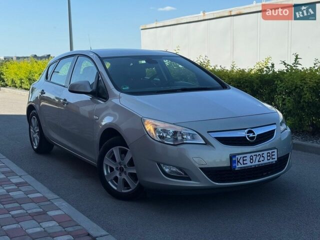 Сірий Опель Астра, об'ємом двигуна 1.4 л та пробігом 203 тис. км за 6900 $, фото 1 на Automoto.ua