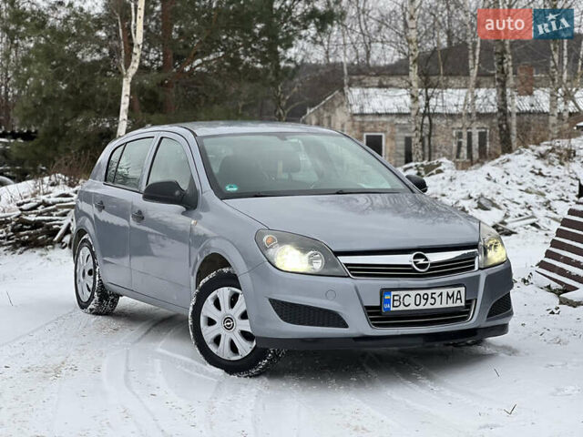 Сірий Опель Астра, об'ємом двигуна 1.4 л та пробігом 281 тис. км за 3200 $, фото 1 на Automoto.ua