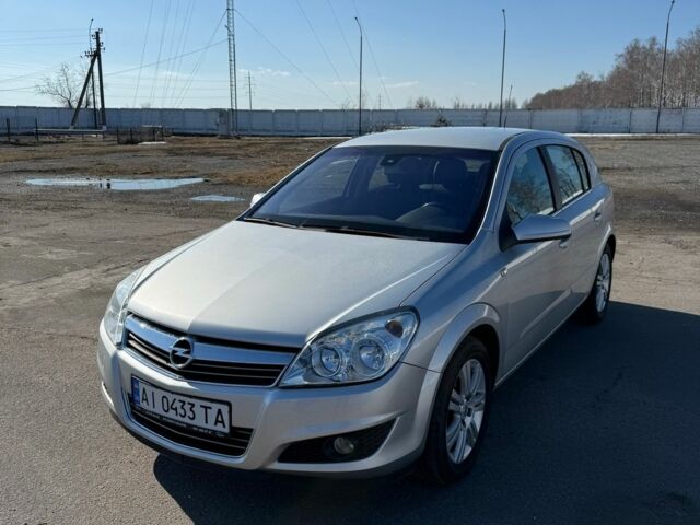 Сірий Опель Астра, об'ємом двигуна 1.8 л та пробігом 156 тис. км за 7000 $, фото 1 на Automoto.ua