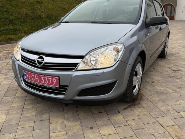 Серый Опель Астра, объемом двигателя 1.4 л и пробегом 205 тыс. км за 4400 $, фото 1 на Automoto.ua