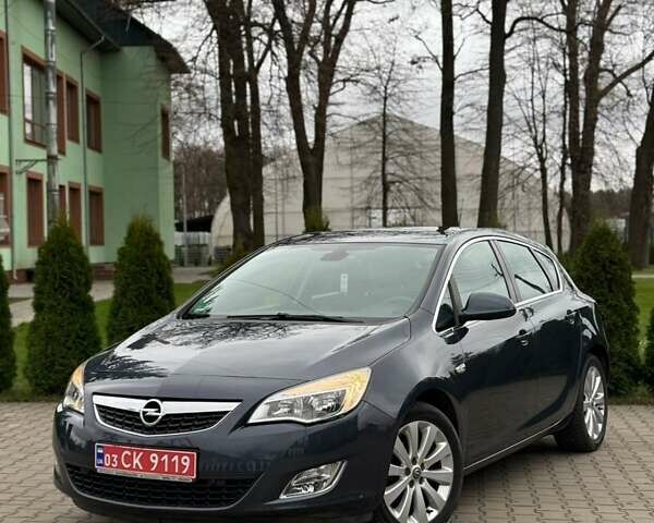 Серый Опель Астра, объемом двигателя 1.6 л и пробегом 144 тыс. км за 6500 $, фото 1 на Automoto.ua