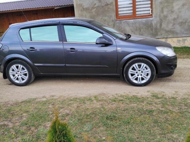 Сірий Опель Астра, об'ємом двигуна 1.7 л та пробігом 280 тис. км за 5100 $, фото 1 на Automoto.ua