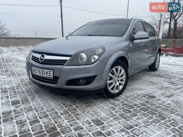 Сірий Опель Астра, об'ємом двигуна 1.69 л та пробігом 198 тис. км за 6400 $, фото 1 на Automoto.ua