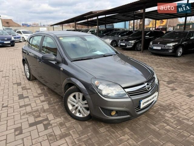 Серый Опель Астра, объемом двигателя 1.7 л и пробегом 241 тыс. км за 5600 $, фото 1 на Automoto.ua