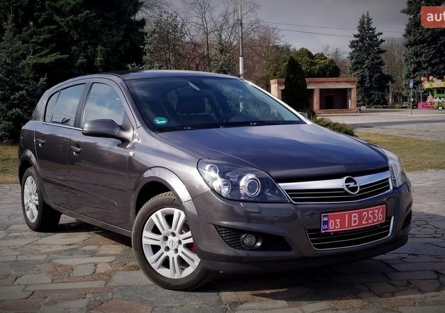 Сірий Опель Астра, об'ємом двигуна 1.6 л та пробігом 208 тис. км за 6500 $, фото 1 на Automoto.ua
