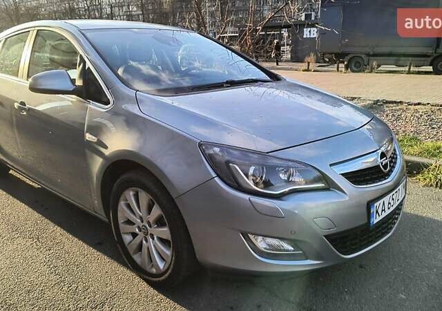 Сірий Опель Астра, об'ємом двигуна 1.6 л та пробігом 184 тис. км за 8500 $, фото 1 на Automoto.ua