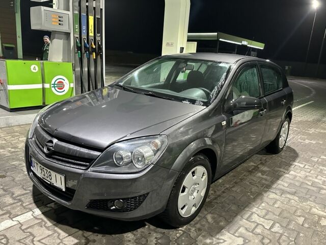 Серый Опель Астра, объемом двигателя 1.2 л и пробегом 230 тыс. км за 3500 $, фото 1 на Automoto.ua