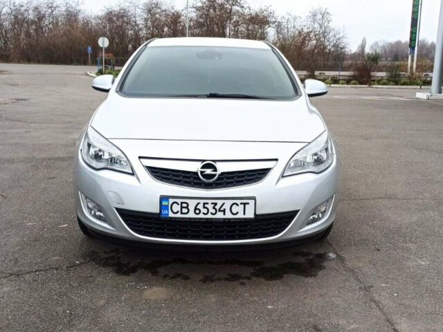 Сірий Опель Астра, об'ємом двигуна 1.7 л та пробігом 244 тис. км за 6650 $, фото 1 на Automoto.ua