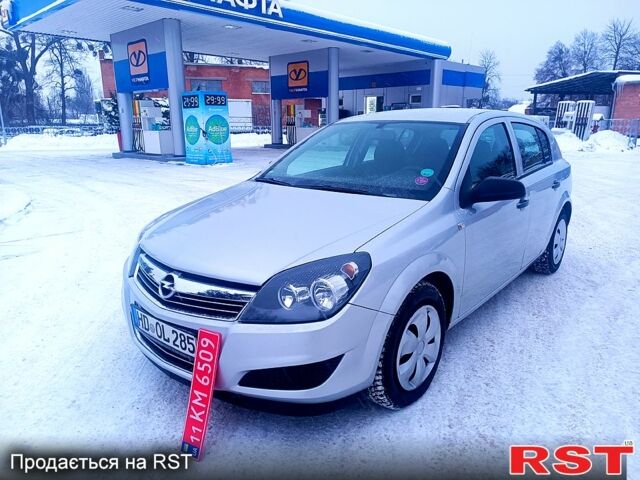 Серый Опель Астра, объемом двигателя 1.6 л и пробегом 268 тыс. км за 4900 $, фото 1 на Automoto.ua