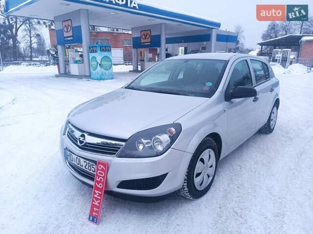 Сірий Опель Астра, об'ємом двигуна 1.6 л та пробігом 268 тис. км за 4900 $, фото 1 на Automoto.ua