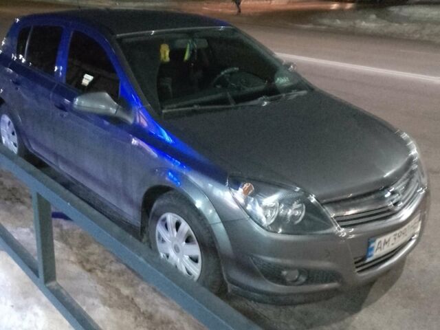 Сірий Опель Астра, об'ємом двигуна 1.36 л та пробігом 220 тис. км за 4800 $, фото 1 на Automoto.ua