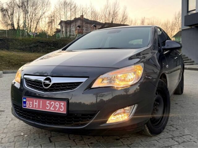 Сірий Опель Астра, об'ємом двигуна 0 л та пробігом 124 тис. км за 8650 $, фото 1 на Automoto.ua