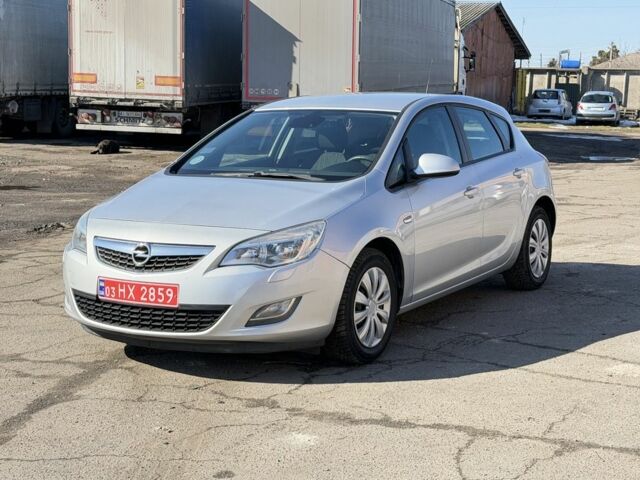 Сірий Опель Астра, об'ємом двигуна 1.6 л та пробігом 174 тис. км за 6450 $, фото 1 на Automoto.ua