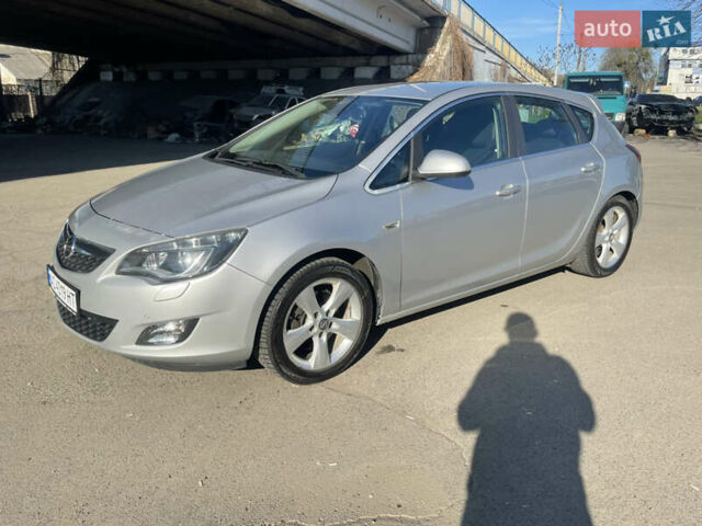 Сірий Опель Астра, об'ємом двигуна 1.6 л та пробігом 217 тис. км за 7300 $, фото 1 на Automoto.ua