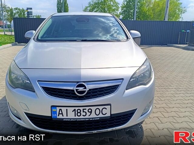 Серый Опель Астра, объемом двигателя 1.7 л и пробегом 350 тыс. км за 5800 $, фото 1 на Automoto.ua