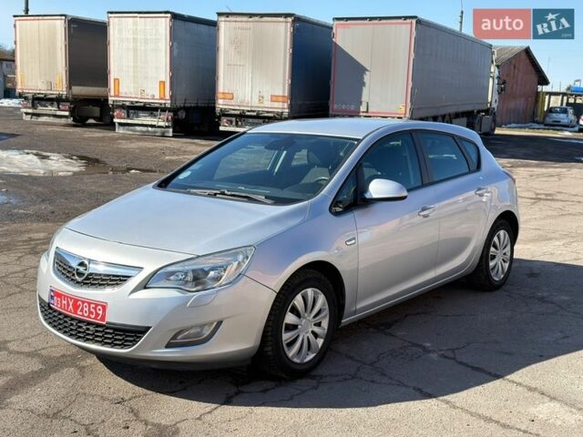 Сірий Опель Астра, об'ємом двигуна 1.6 л та пробігом 174 тис. км за 6450 $, фото 1 на Automoto.ua