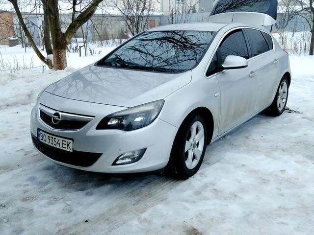 Сірий Опель Астра, об'ємом двигуна 1.7 л та пробігом 21000 тис. км за 6000 $, фото 1 на Automoto.ua