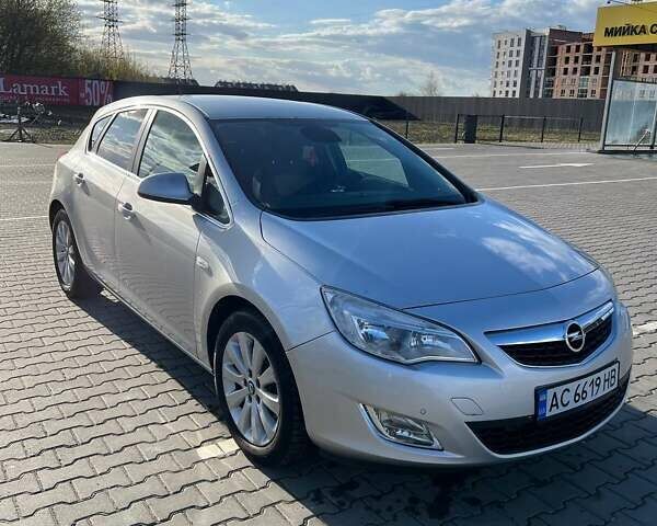 Сірий Опель Астра, об'ємом двигуна 1.69 л та пробігом 231 тис. км за 7300 $, фото 1 на Automoto.ua
