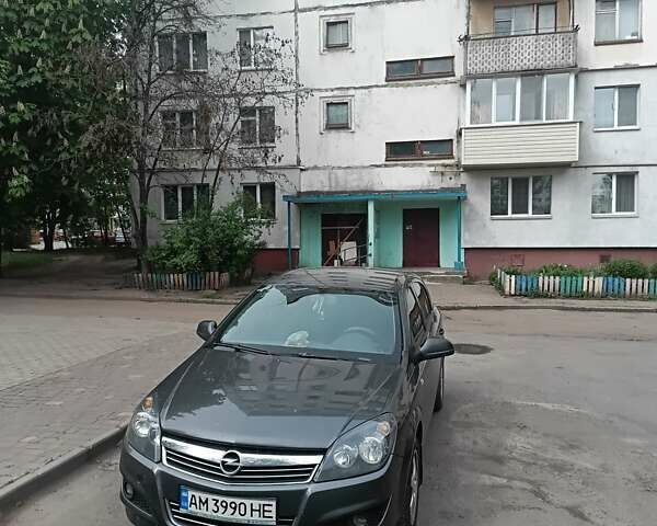 Сірий Опель Астра, об'ємом двигуна 1.36 л та пробігом 220 тис. км за 5300 $, фото 1 на Automoto.ua