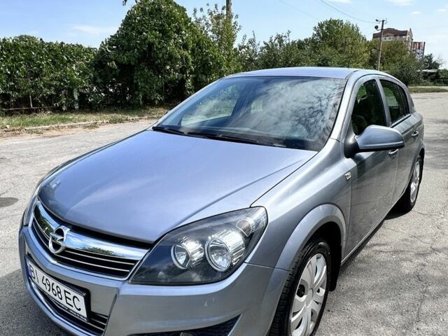 Сірий Опель Астра, об'ємом двигуна 1.6 л та пробігом 30 тис. км за 8900 $, фото 1 на Automoto.ua