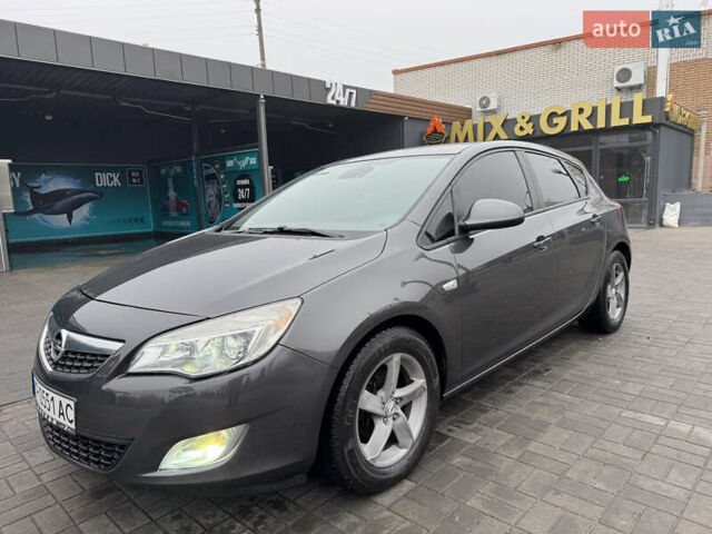 Сірий Опель Астра, об'ємом двигуна 1.3 л та пробігом 221 тис. км за 6200 $, фото 1 на Automoto.ua