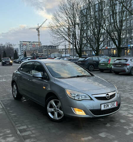Сірий Опель Астра, об'ємом двигуна 1.4 л та пробігом 259 тис. км за 5950 $, фото 1 на Automoto.ua