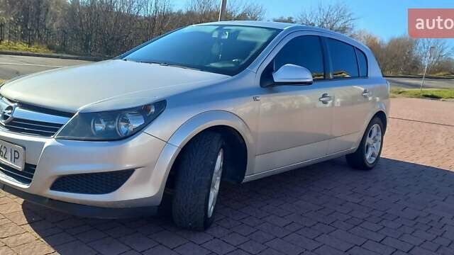 Сірий Опель Астра, об'ємом двигуна 1.7 л та пробігом 311 тис. км за 4900 $, фото 1 на Automoto.ua