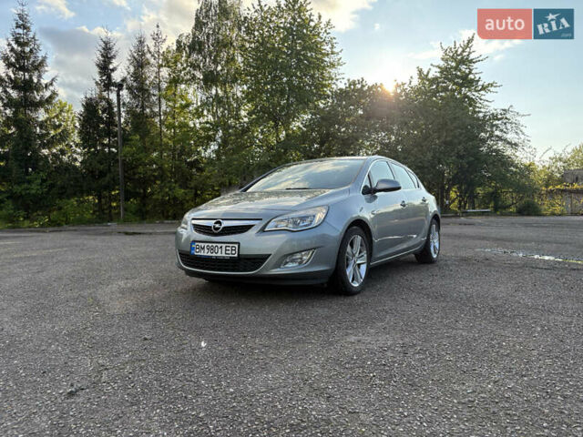 Сірий Опель Астра, об'ємом двигуна 1.7 л та пробігом 250 тис. км за 7000 $, фото 1 на Automoto.ua
