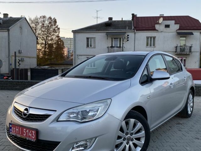 Серый Опель Астра, объемом двигателя 1.6 л и пробегом 128 тыс. км за 8399 $, фото 1 на Automoto.ua