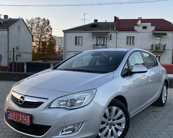 Сірий Опель Астра, об'ємом двигуна 1.6 л та пробігом 128 тис. км за 8299 $, фото 1 на Automoto.ua