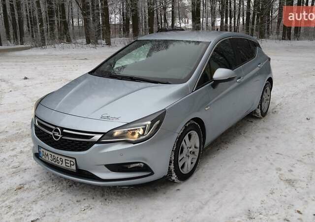 Серый Опель Астра, объемом двигателя 1.6 л и пробегом 235 тыс. км за 10200 $, фото 1 на Automoto.ua