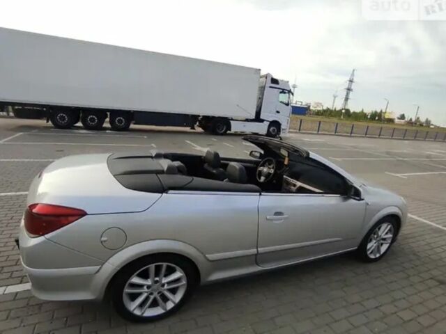 Серый Опель Астра, объемом двигателя 1.9 л и пробегом 290 тыс. км за 4200 $, фото 1 на Automoto.ua