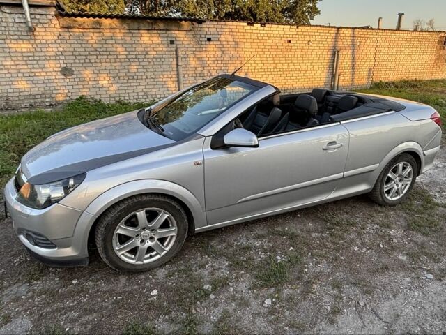 Сірий Опель Астра, об'ємом двигуна 1.6 л та пробігом 227 тис. км за 6008 $, фото 1 на Automoto.ua