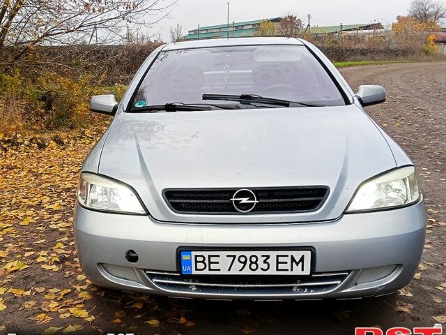 Сірий Опель Астра, об'ємом двигуна 2.2 л та пробігом 0 тис. км за 3000 $, фото 1 на Automoto.ua