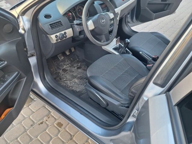 Сірий Опель Астра, об'ємом двигуна 1.8 л та пробігом 190 тис. км за 4800 $, фото 1 на Automoto.ua