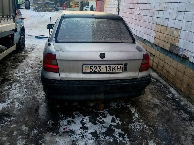 Сірий Опель Астра, об'ємом двигуна 1.8 л та пробігом 500 тис. км за 600 $, фото 1 на Automoto.ua