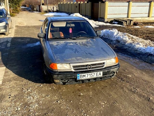 Серый Опель Астра, объемом двигателя 1.6 л и пробегом 200 тыс. км за 1500 $, фото 1 на Automoto.ua