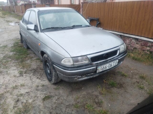 Сірий Опель Астра, об'ємом двигуна 0 л та пробігом 250 тис. км за 450 $, фото 1 на Automoto.ua