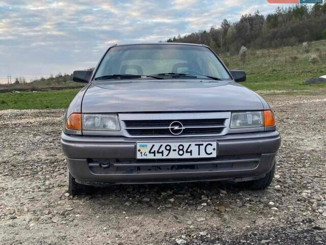 Сірий Опель Астра, об'ємом двигуна 0 л та пробігом 230 тис. км за 1600 $, фото 1 на Automoto.ua