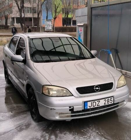 Серый Опель Астра, объемом двигателя 1.7 л и пробегом 280 тыс. км за 2200 $, фото 1 на Automoto.ua