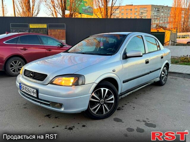 Серый Опель Астра, объемом двигателя 1.8 л и пробегом 180 тыс. км за 2400 $, фото 1 на Automoto.ua