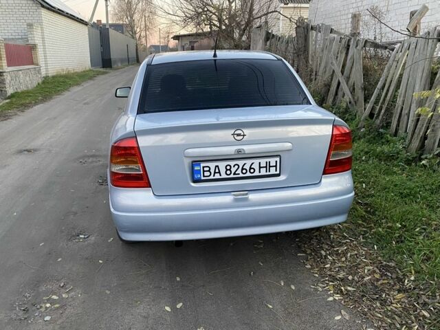 Сірий Опель Астра, об'ємом двигуна 1.8 л та пробігом 250 тис. км за 2600 $, фото 1 на Automoto.ua
