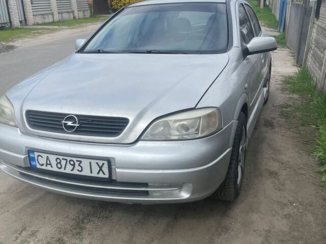 Сірий Опель Астра, об'ємом двигуна 1.8 л та пробігом 250 тис. км за 1550 $, фото 1 на Automoto.ua